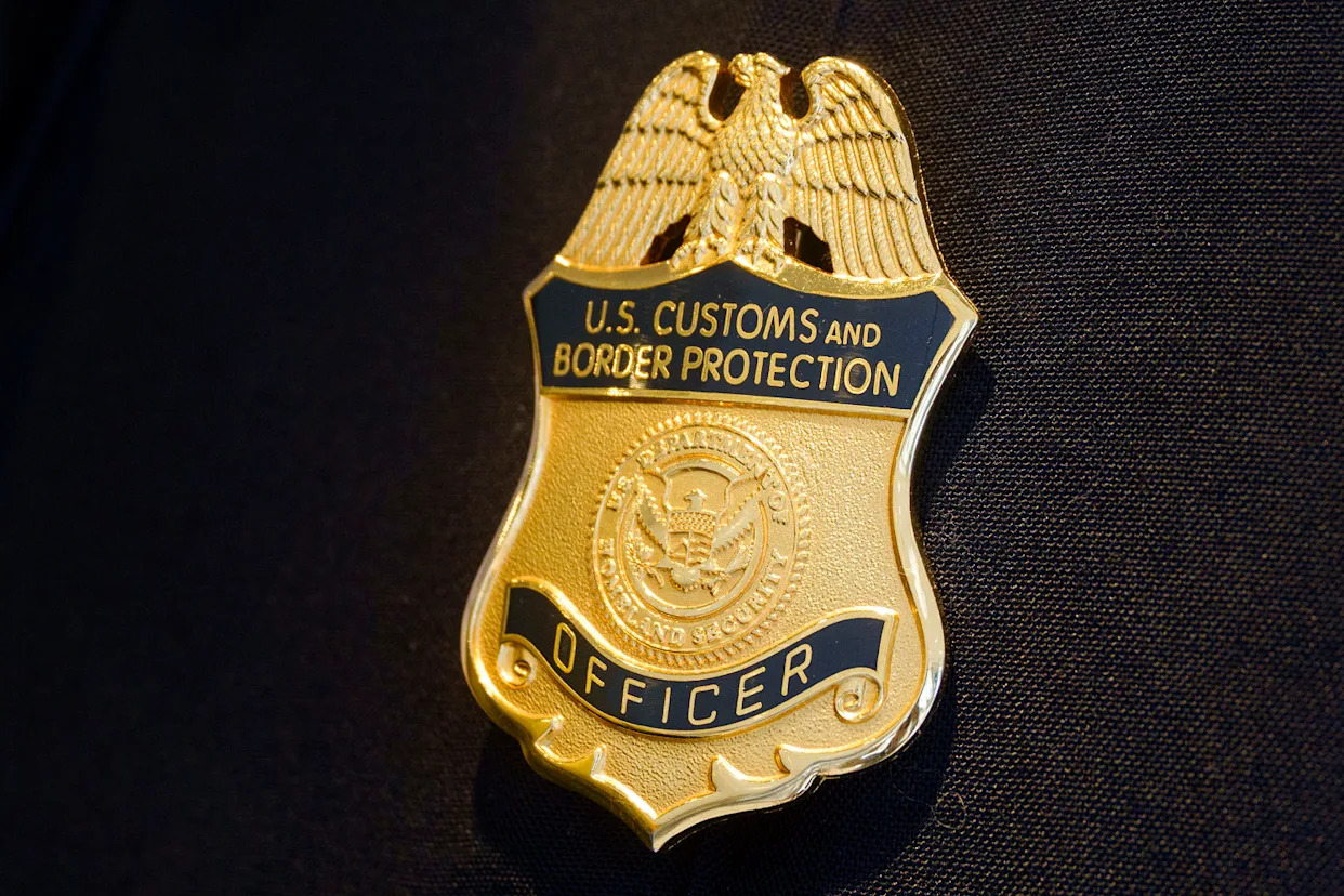 Man accused of hurling sandwich at federal agent in D.C. gets hit with felony assault charge