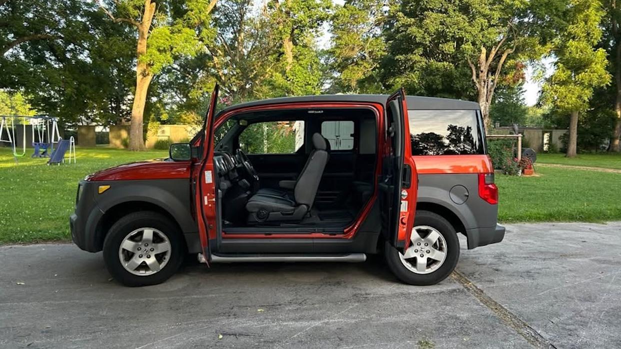 I’m Looking At a Honda Element Tonight, and Good Luck Talking Me Out of It