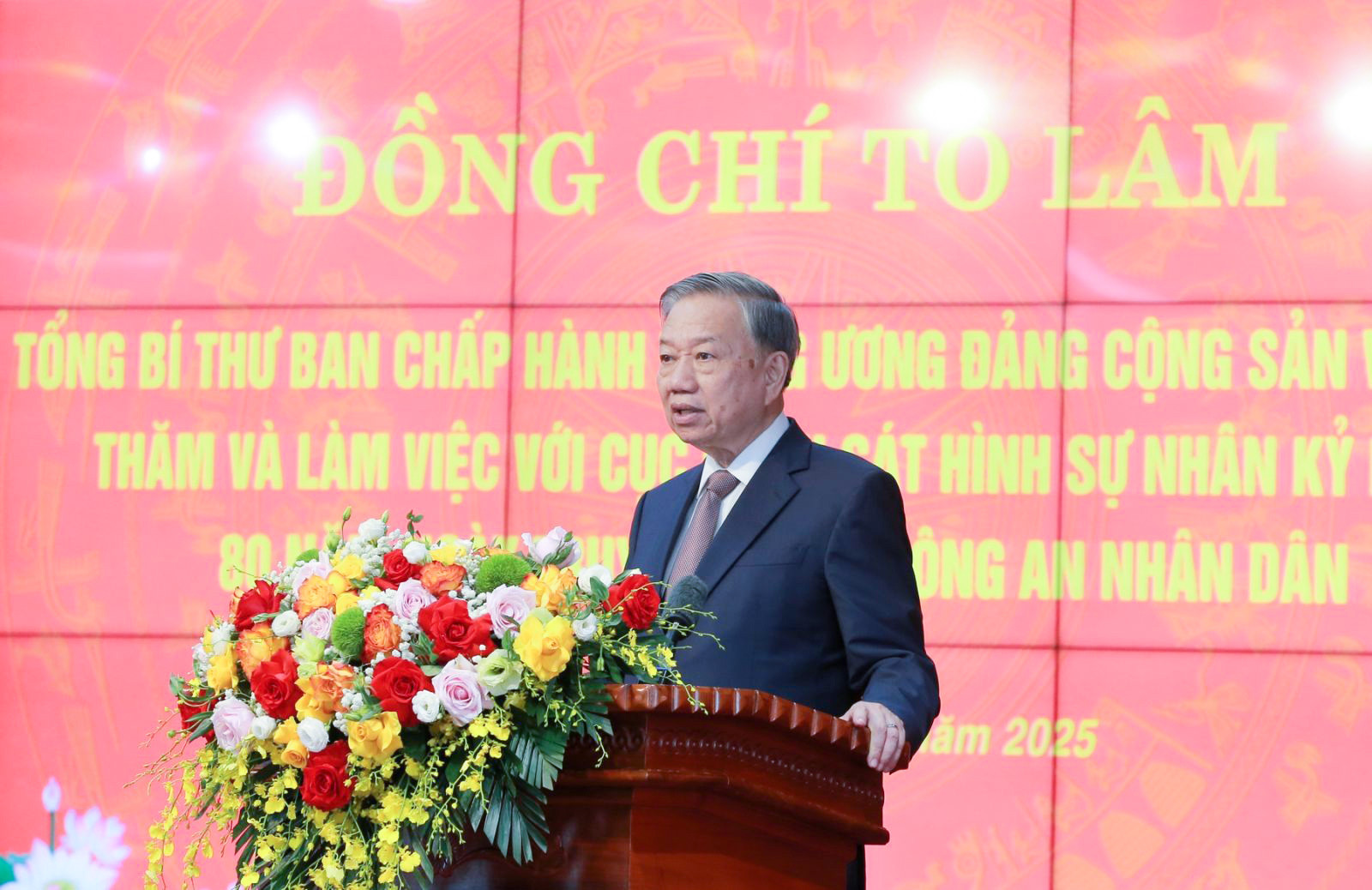Tổng Bí thư: Phải luôn trăn trở 'làm gì để đóng góp vào sự phát triển đất nước'