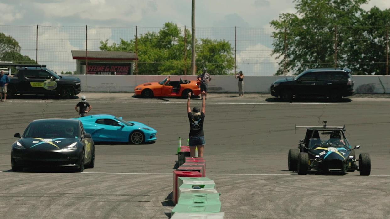 Silent Thunder Brings Gas vs. Electric Showdown to Caffeine & Octane’s Lanier Raceway