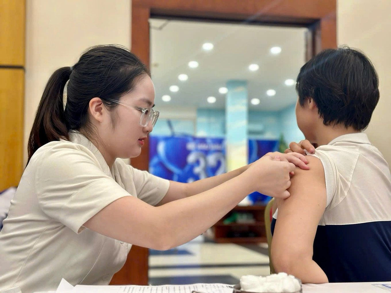 Nguy cơ gia tăng mắc bệnh cúm trong thời tiết mưa nắng thất thường