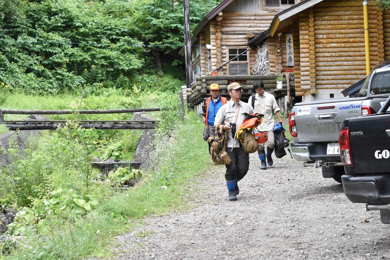 行方不明の男性遺体発見　道は「ヒグマ注意報」発出　北海道・羅臼岳