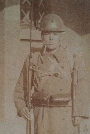 陸軍歩兵上等兵時代の山本久夫さん=1943年撮影(茨城県小美玉市教育委員会提供)