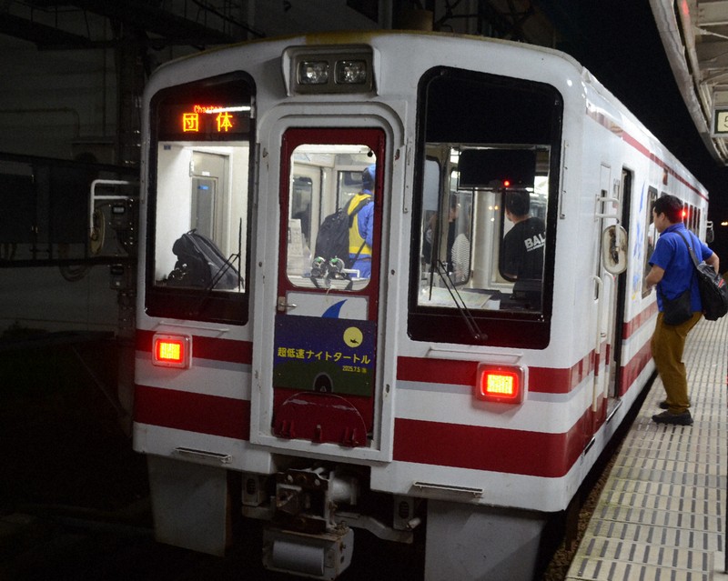 鉄道ファン殺到の「過酷ツアー」も　「三セクの優等生」北越急行の今