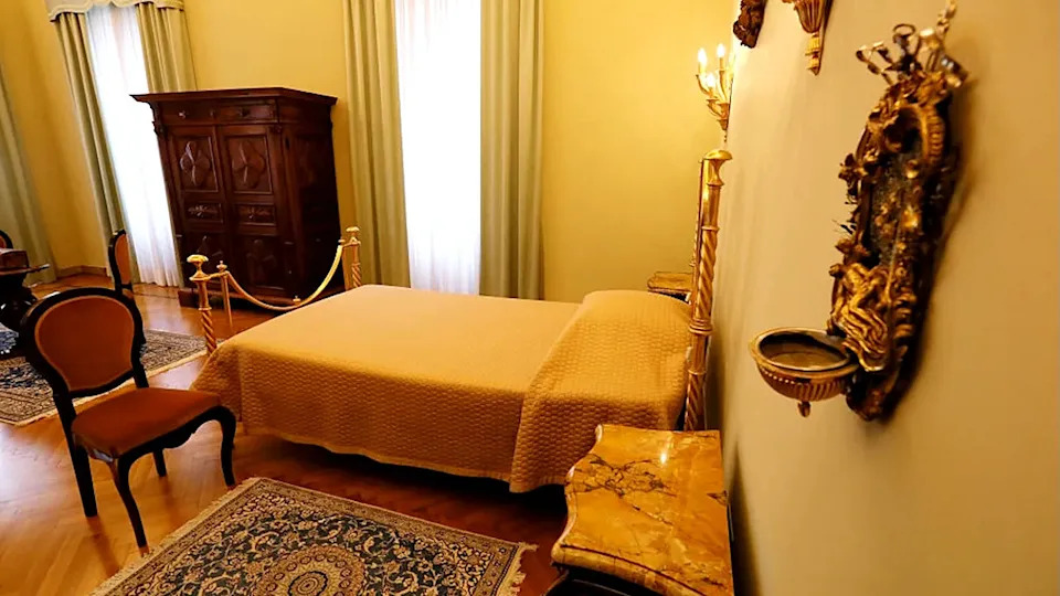 Papal apartment bedroom