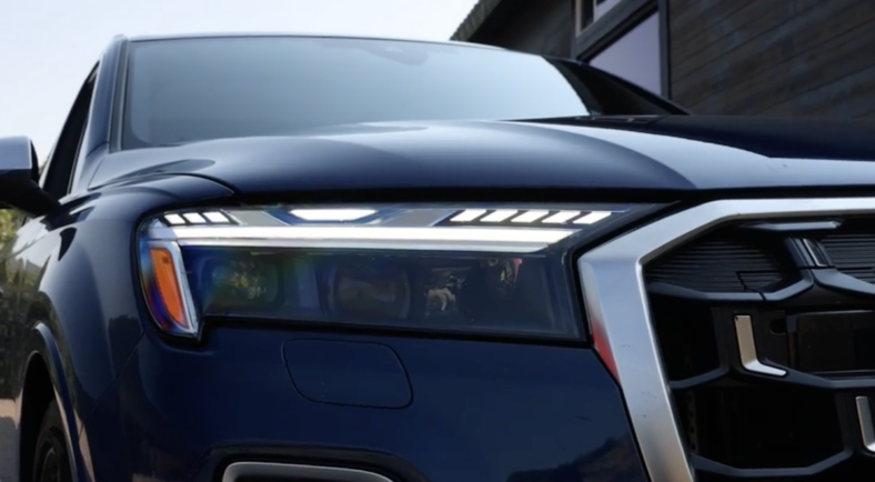 New headlight design in the Audi Q7 and Q8