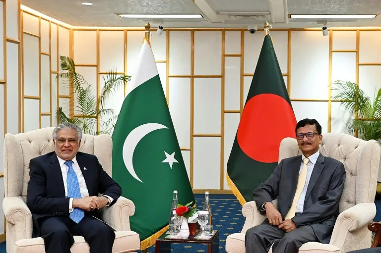 Bangladesh and Pakistan bolster ties but war apology 'unresolved'