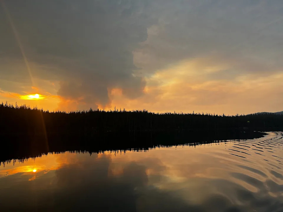 Oregon wildfire updates: Emigrant Fire continues to grow near Oakridge