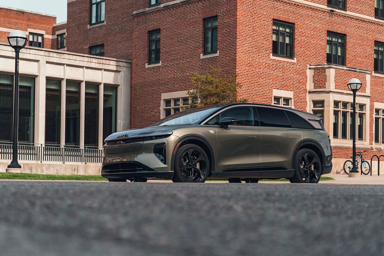 View Exterior Photos of the 2026 Lucid Gravity Dream Edition