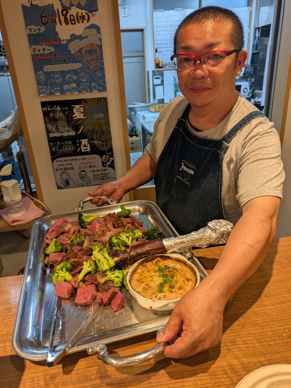 とれたてホヤホヤ、食べて石巻を応援　福島・浪江の仏料理店