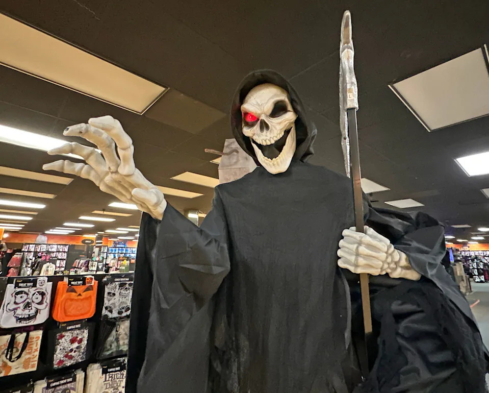 When does Spirit Halloween open in Oregon? List of stores opening in August and September