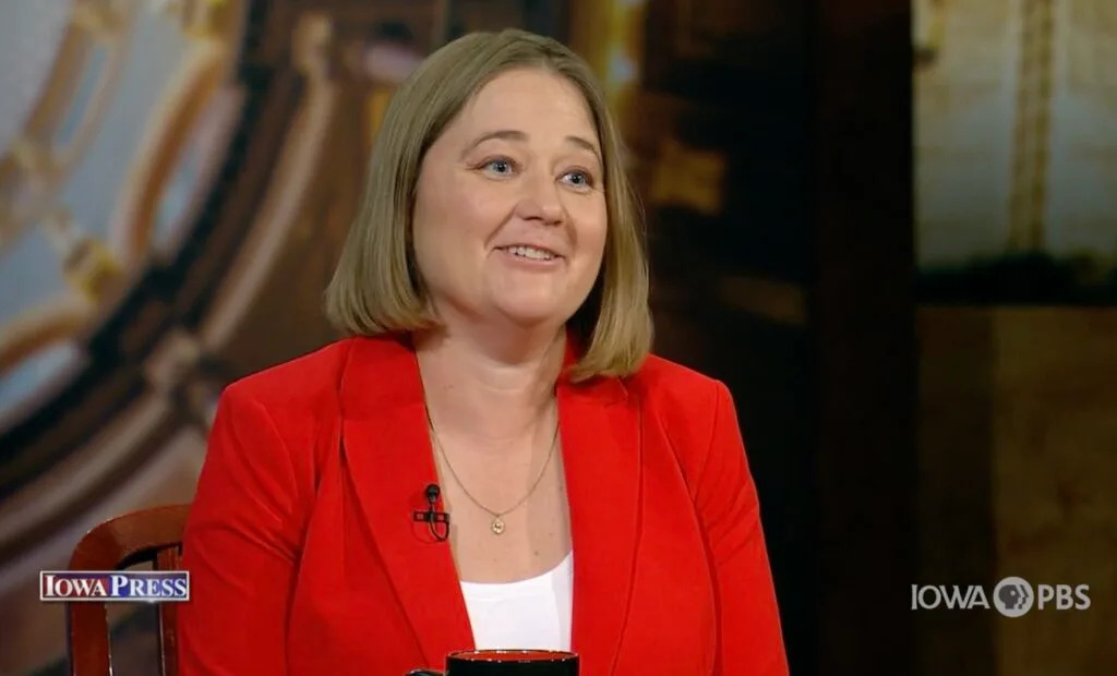 Iowa AG leads letter questioning legality of net-zero carbon emissions standard