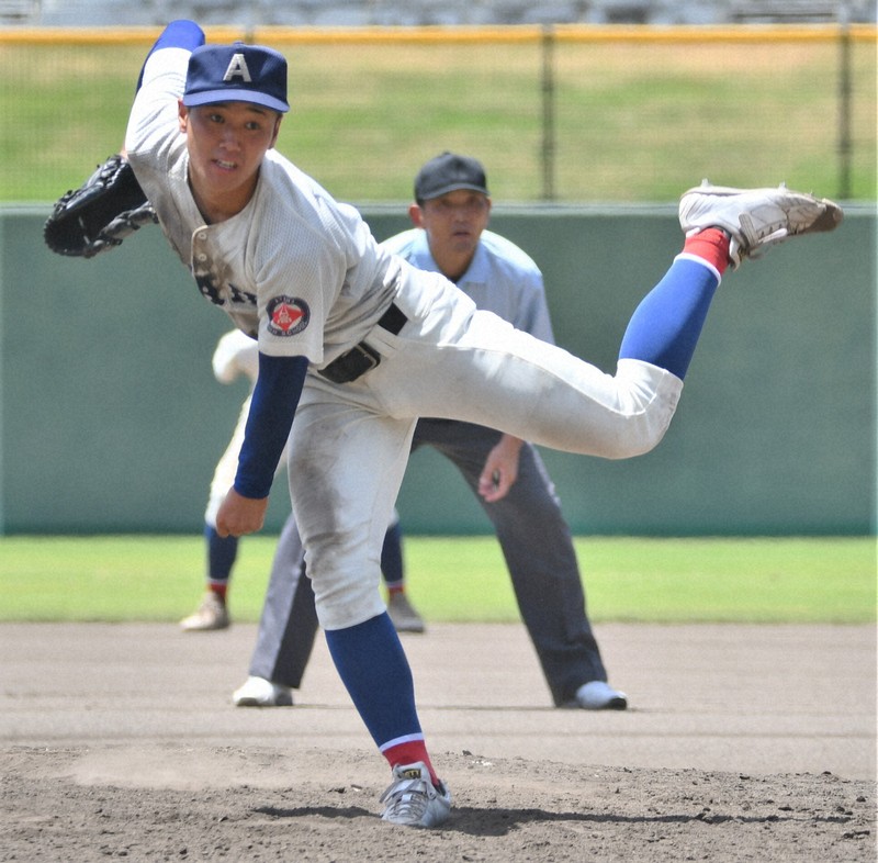 性格生かす6投手の継投策　初出場の滋賀・綾羽　夏の甲子園