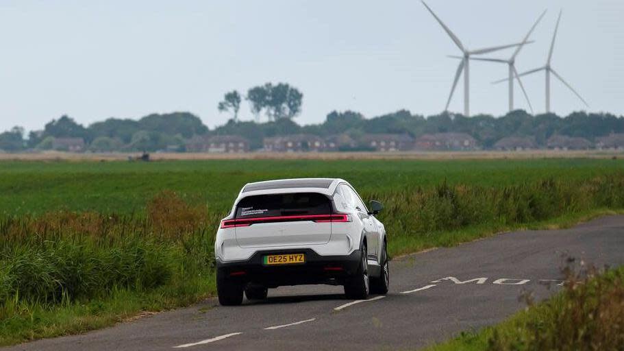 County's flat roads help electric car set record