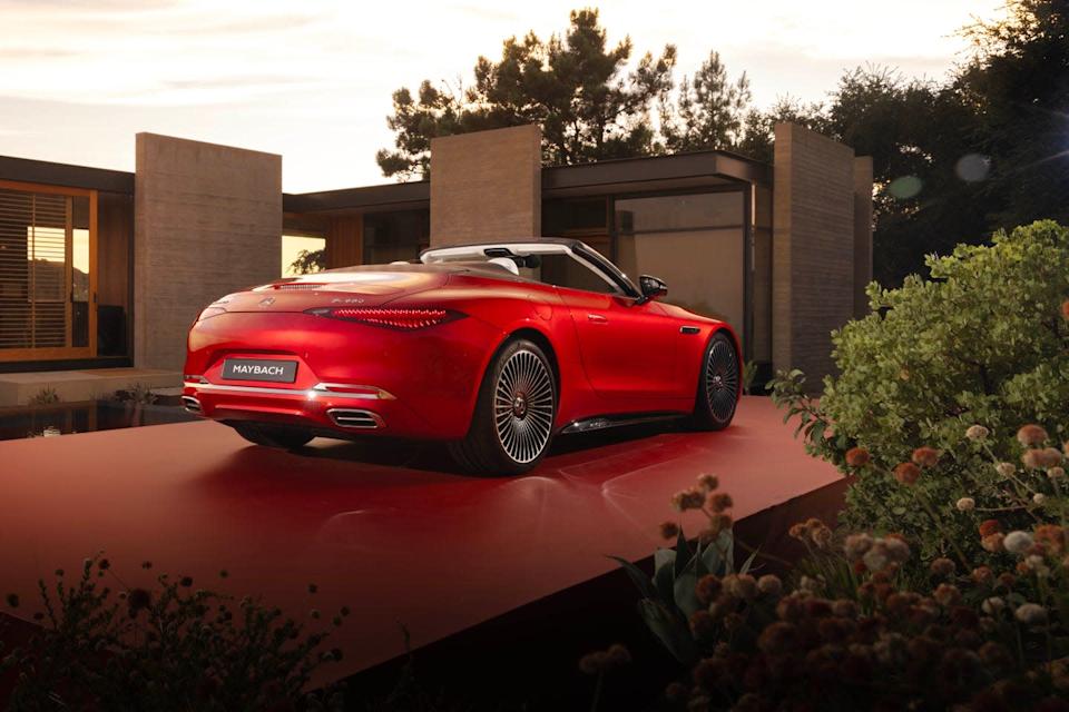 2026 Mercedes-Maybach SL680 Redefines Roadster Luxury