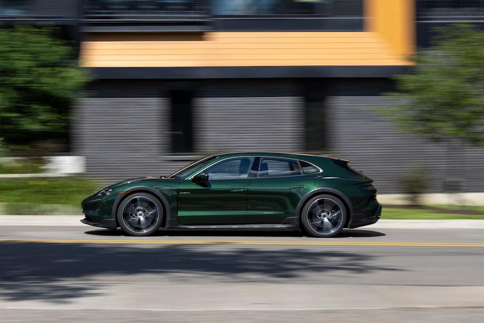 2025 porsche taycan turbo gt