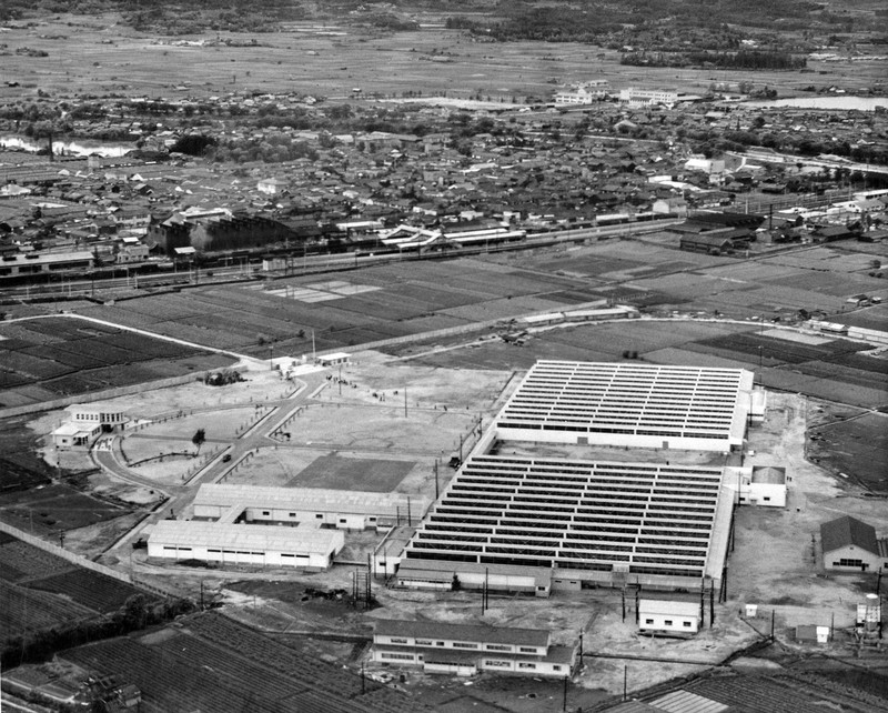 綾羽紡績草津工場＝1957年撮影