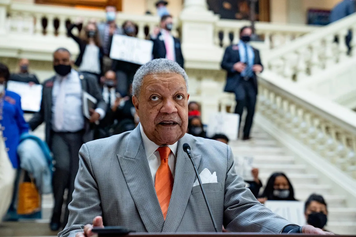 Fulton county commissioners risk jail time for not appointing Republicans to election board
