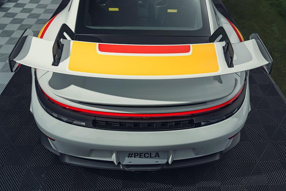 porsche 911 gt3 in andial livery