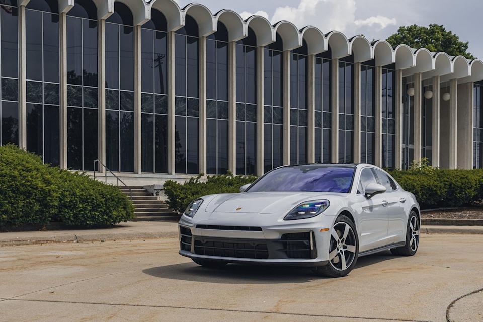 2025 porsche panamera 4 ehybrid