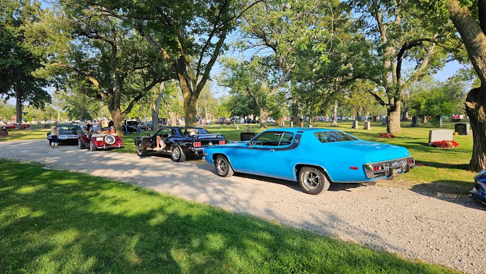 2025 berkley cruisefest parade woodward dream cruise