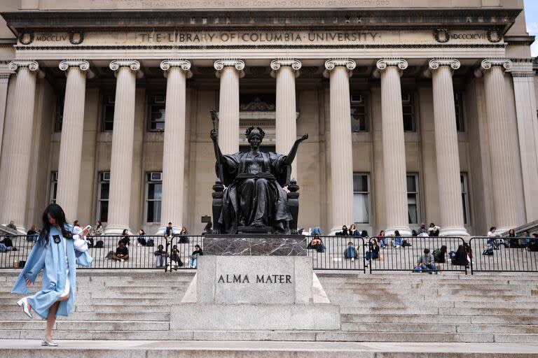 La Universidad de Columbia dijo el 23 de julio de 2025 que pagaría 221 millones de dólares para resolver las investigaciones iniciadas por la administración del presidente Donald Trump sobre acusaciones de antisemitismo en el campus, particularmente en torno a las protestas pro palestinas del año pasado