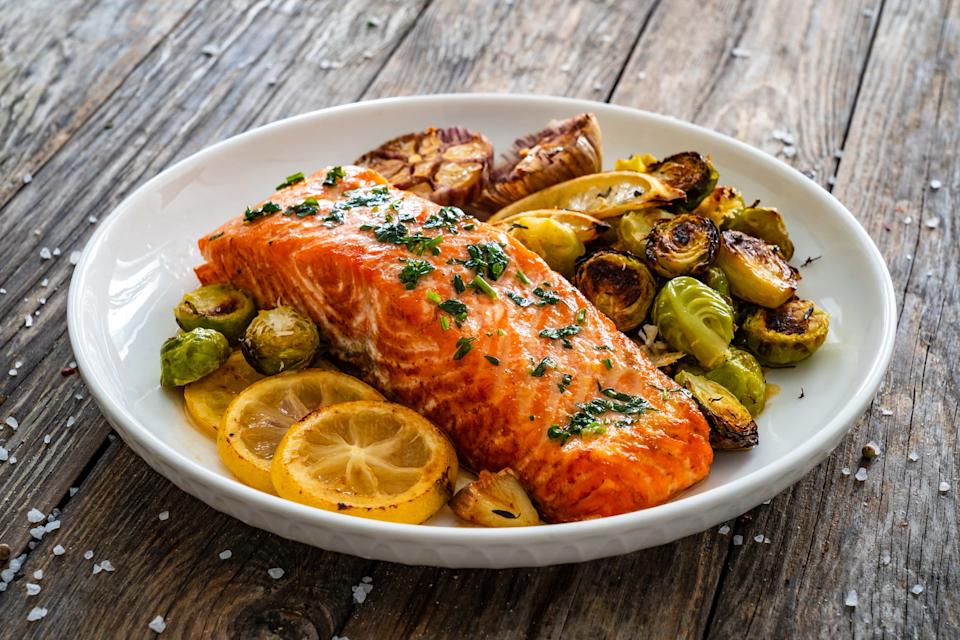 Baked salmon with vegetables.