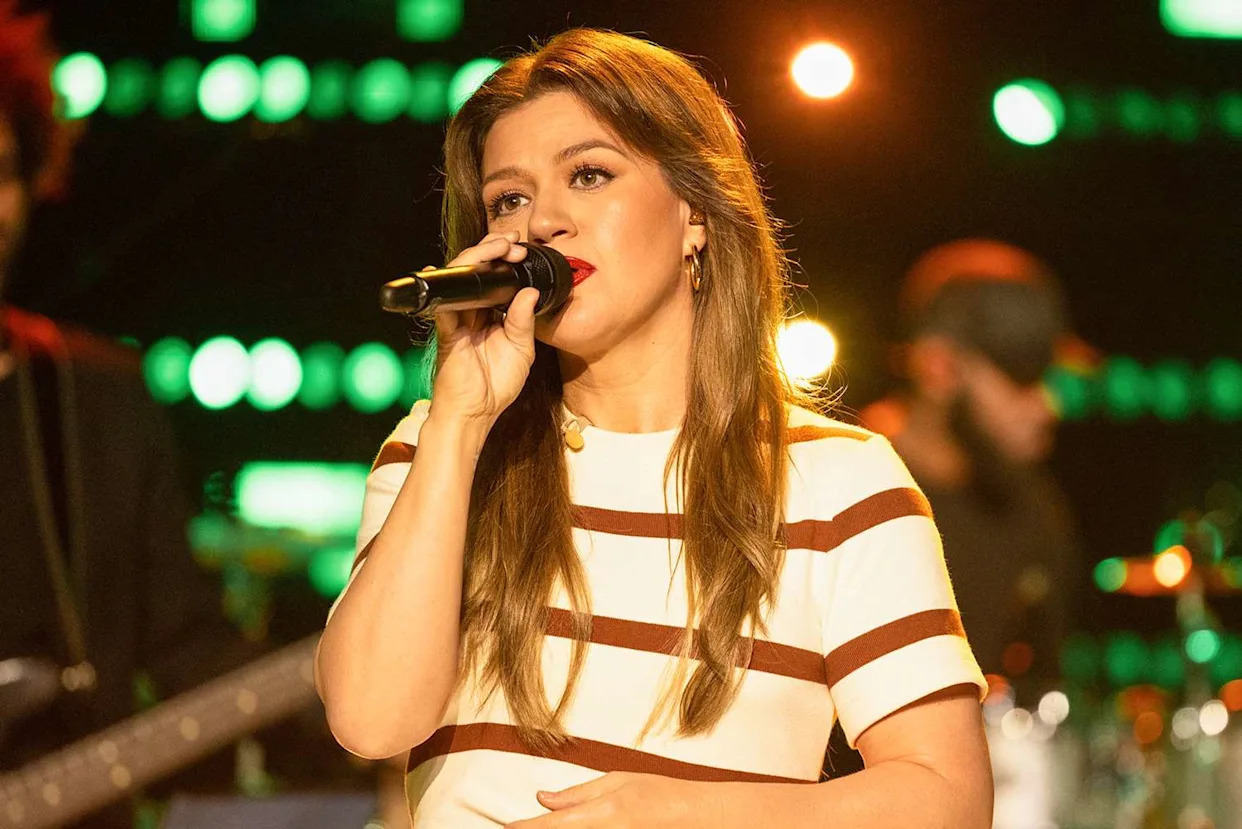 Kelly Clarkson cancels Las Vegas residency dates, reveals ex-husband 'has been ill'