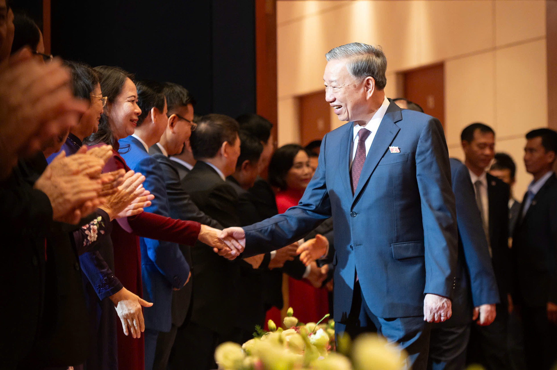 'Quốc hội phải dám mở đường, sửa đường, dám quyết định những lĩnh vực chưa có tiền lệ'