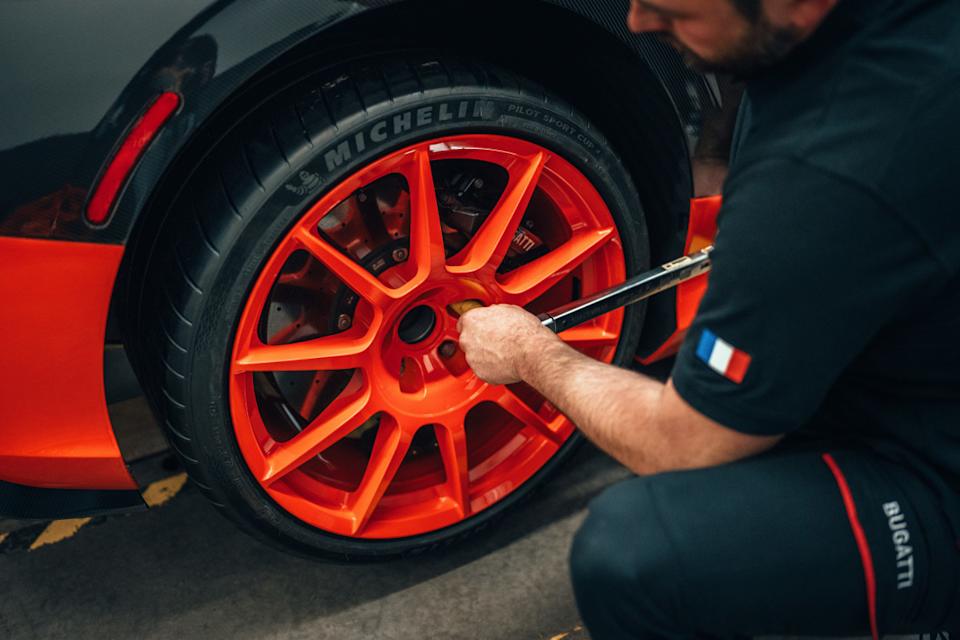 YouTuber’s Controversial $160K Wheel Swap Raises Questions About Supercar Parts Pricing