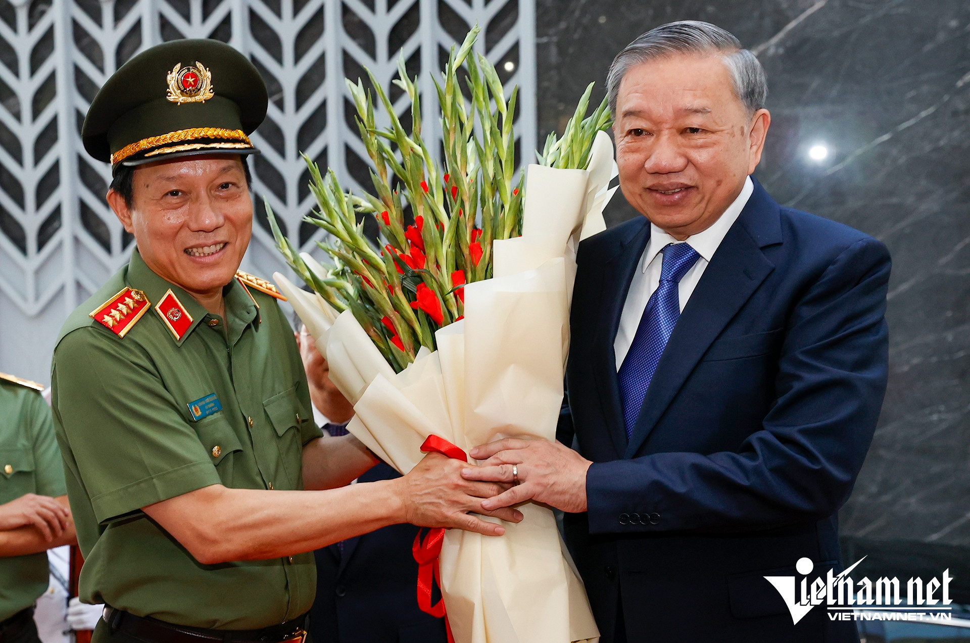 80 năm - Vinh quang Công an nhân dân Việt Nam