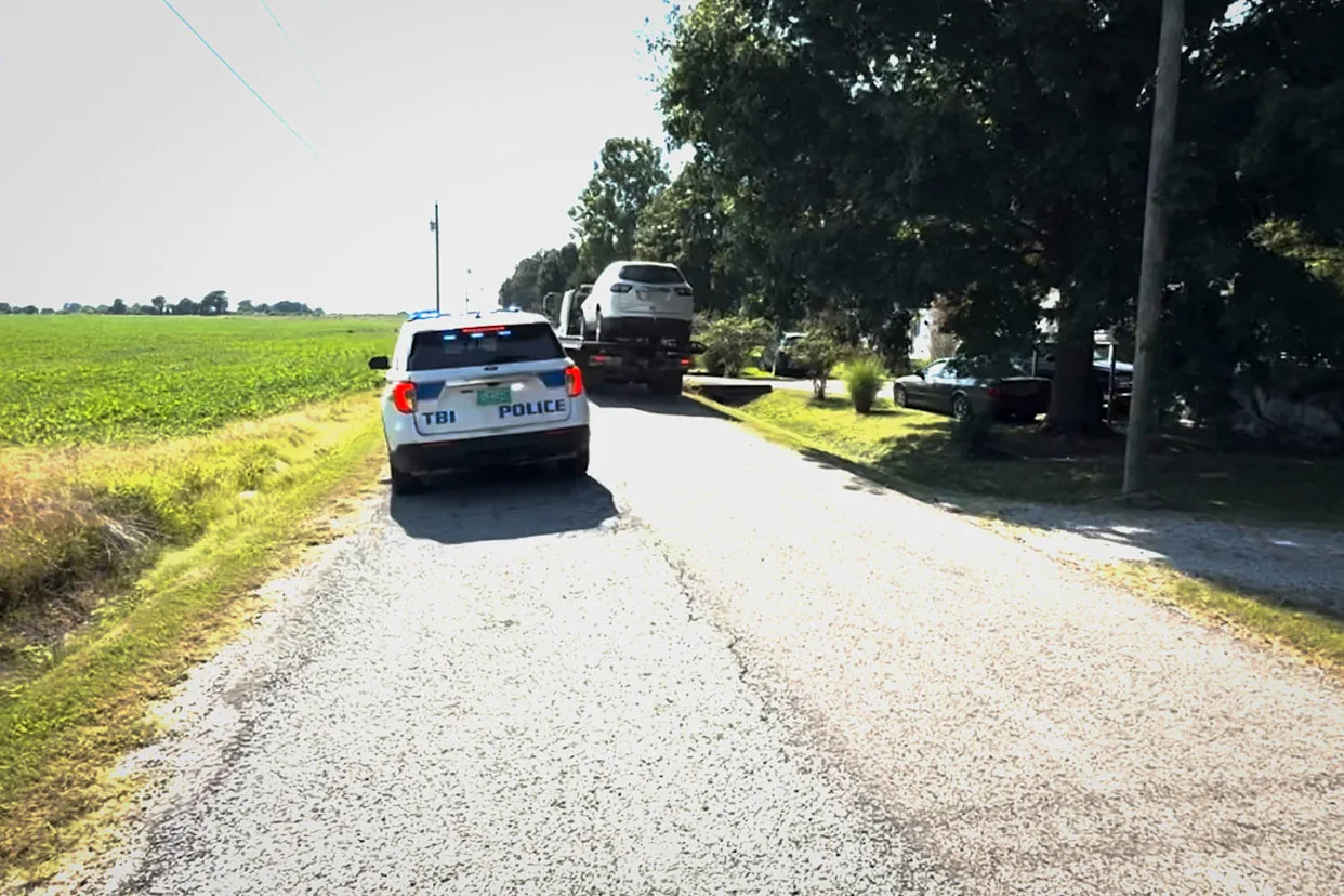What we know about the Tennessee quadruple murder suspect as manhunt continues