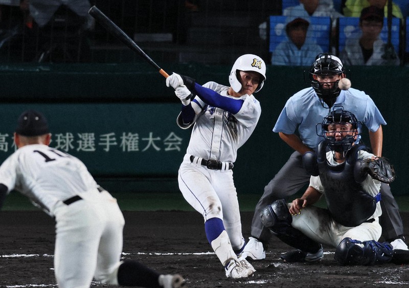 もらった好機を確実に　明豊が鮮やかな先制劇　夏の甲子園