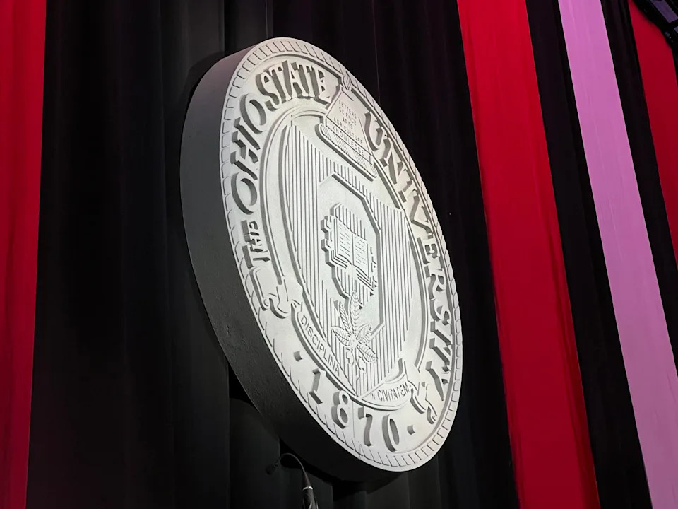 Ohio State University takes Convocation for new students from 'stuffy' to 'pep rally'