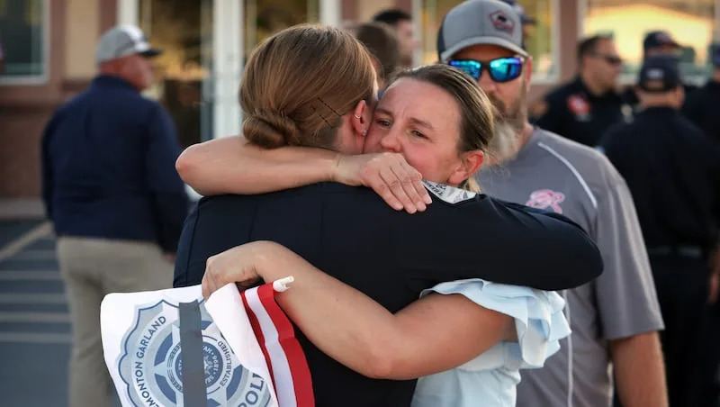 ‘These officers protect us’: Thousands show up to honor 2 fallen Utah officers during procession