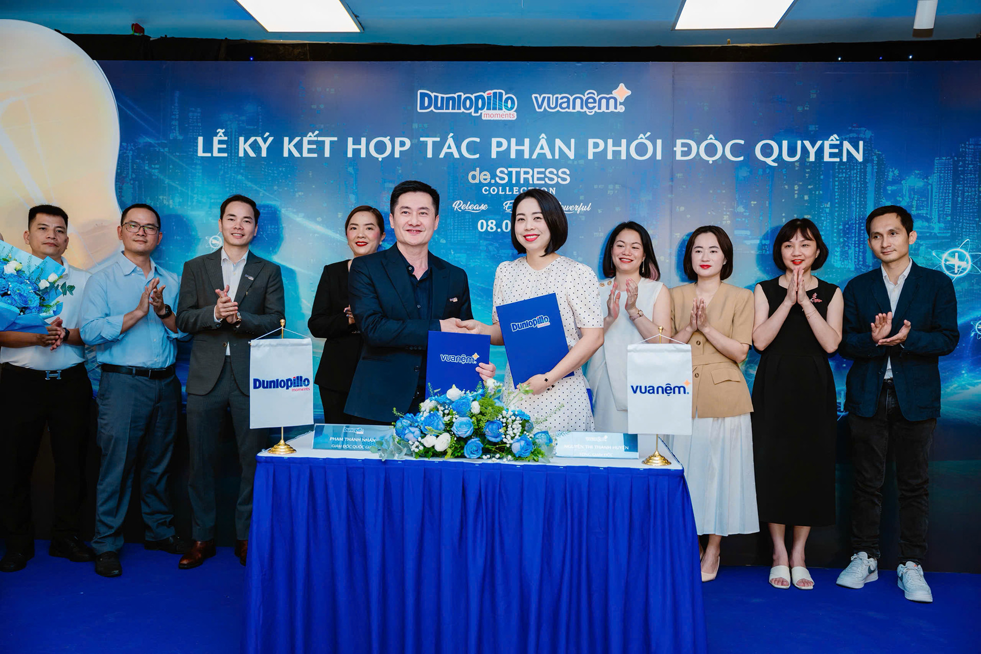 Dunlopillo và Vua Nệm hợp tác phân phối độc quyền bộ sưu tập de.STRESS