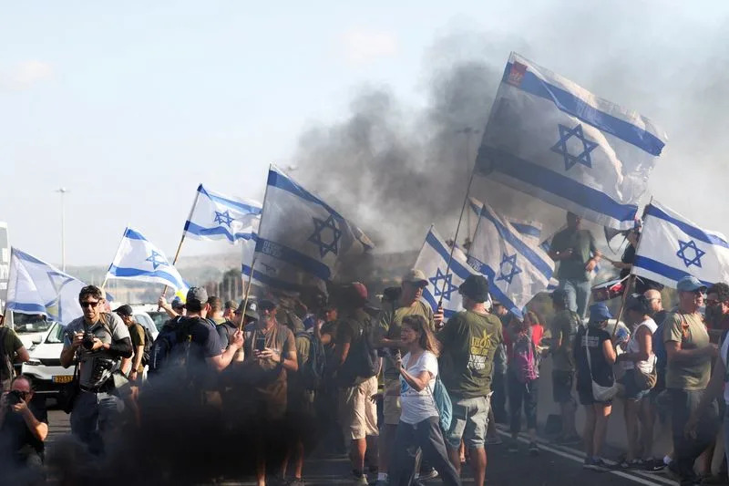 Israelis stage nationwide protests to demand end to Gaza war and release of hostages
