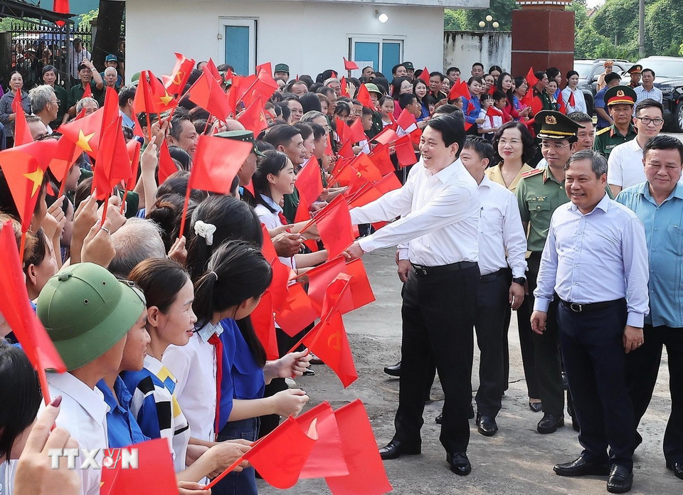 Chủ tịch nước Lương Cường dự sinh hoạt chuyên đề tại Quảng Ninh