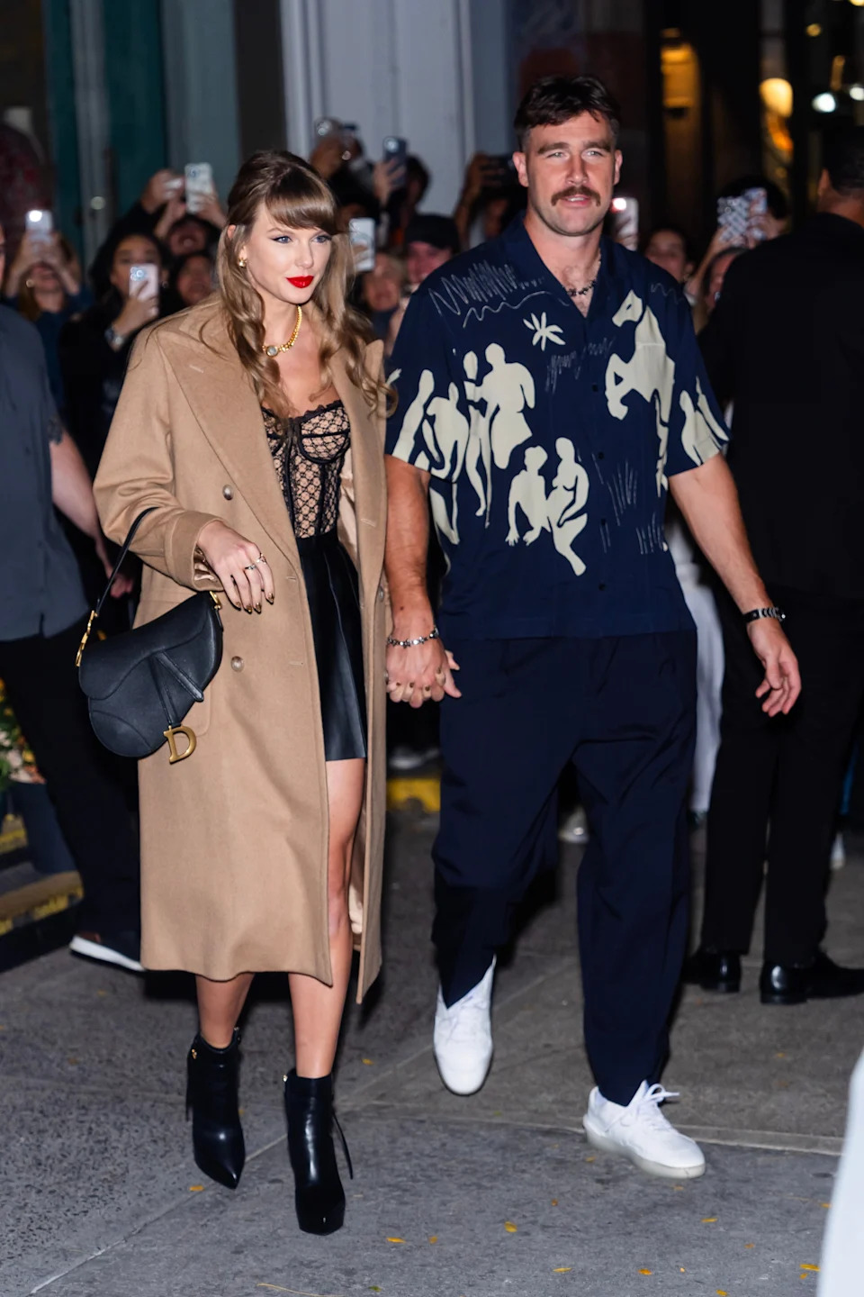 <p>What Taylor Swift Told Travis Kelce on Their First Date</p>