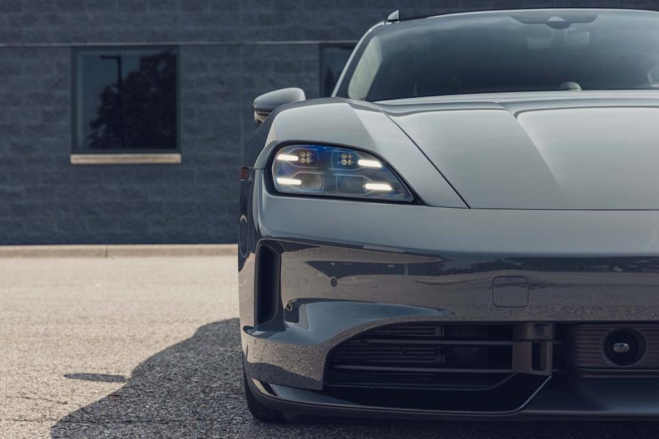 2025 porsche taycan sport turismo gts