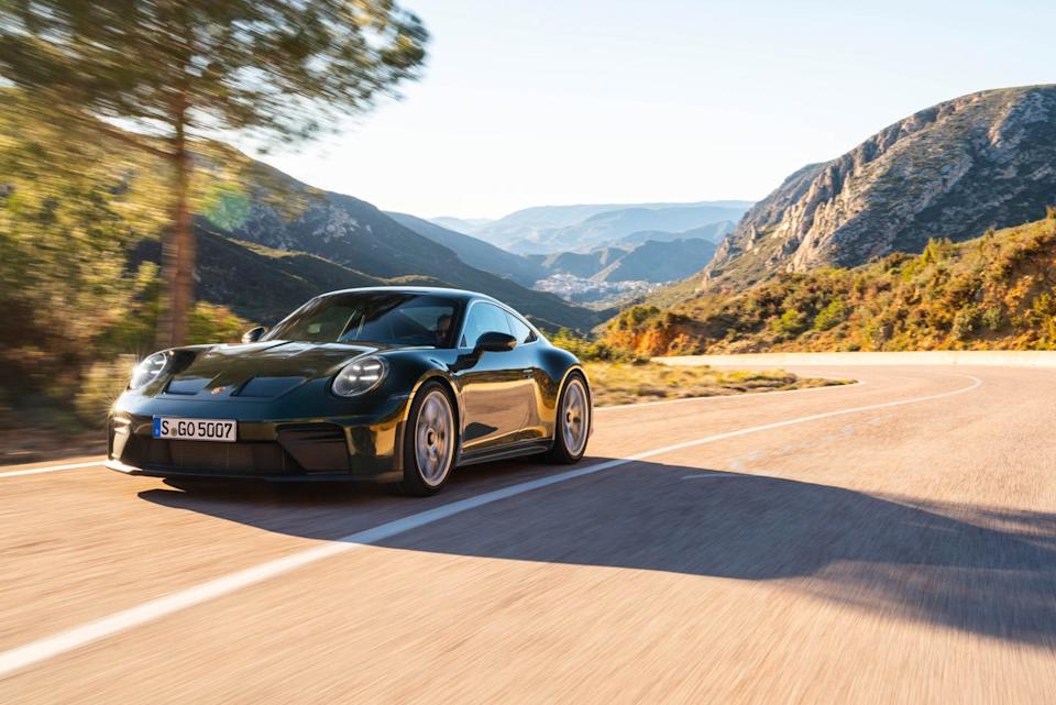 2025 porsche 911 gt3 touring