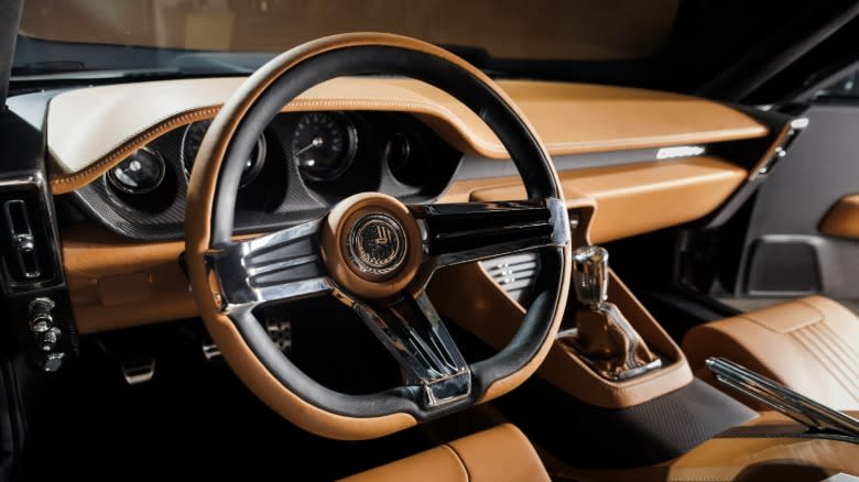 Octavia's dashboard shrowd in saddle brown leather