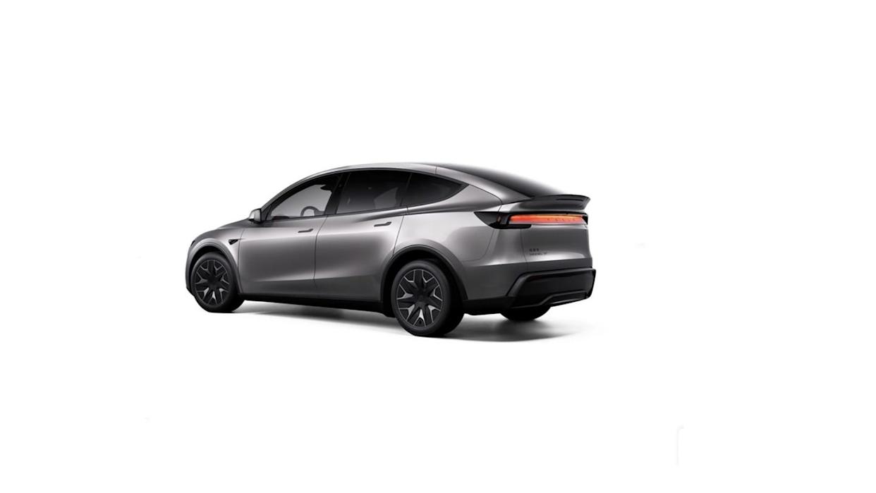 Tesla Launches Long-Wheelbase Model YL With Seating for Six—in One Market