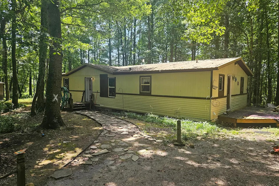 The home of Kevin Wade O’Neal in Old Fort, Tenn. (Polk County Sheriff's Office)