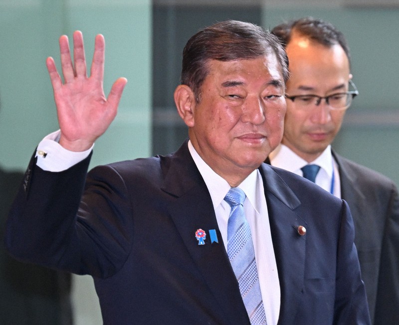 首相官邸に入り、報道陣の呼びかけに応える石破茂首相＝2025年8月1日午前8時46分、平田明浩撮影