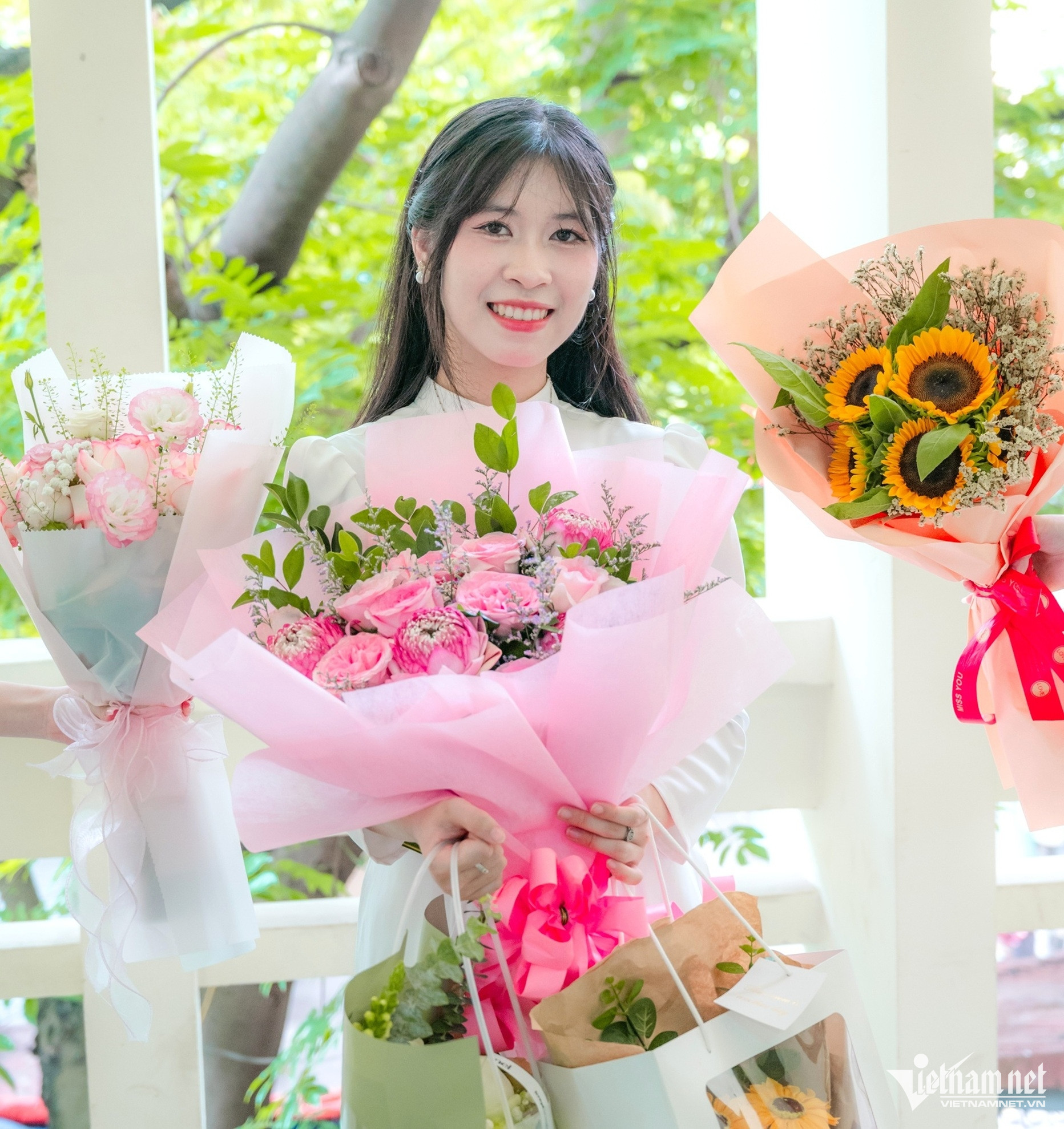 Nữ sinh tốt nghiệp thủ khoa đại học với cách học lạ, nhiều người nghe không tin