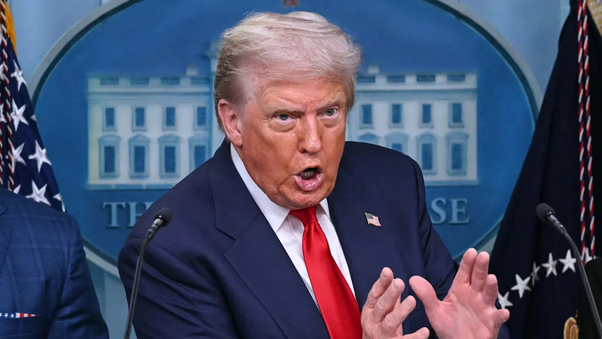 Senator Says He Knows Why ‘Trump Is Terrified’