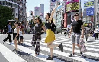 旅行で再訪したい国、日本が首位　52.7%の支持　電通調査
