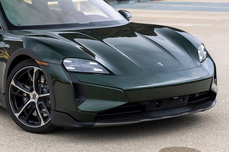 2025 porsche taycan turbo gt