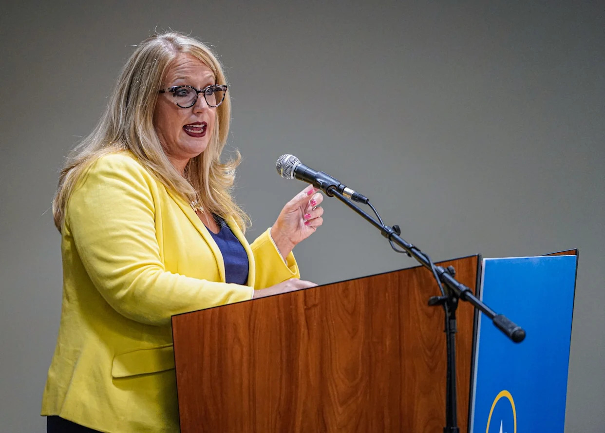 Indiana education secretary Katie Jenner to lead K-12 Dept. and Higher Ed commission
